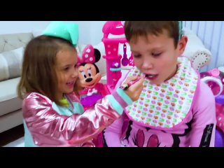 minnie katya plays with max